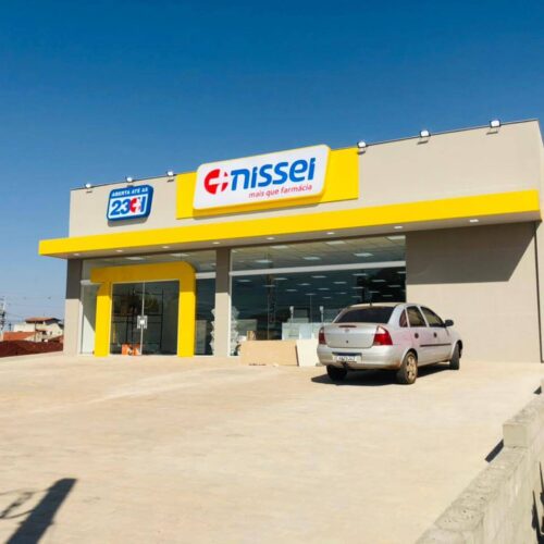 obra-farmacia-nissei-1